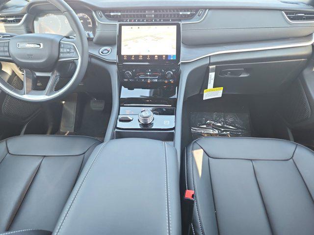 new 2025 Jeep Grand Cherokee car, priced at $47,890