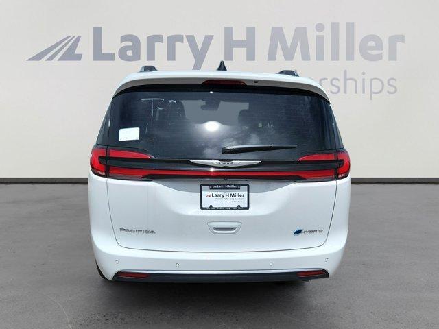 new 2025 Chrysler Pacifica Hybrid car, priced at $54,541