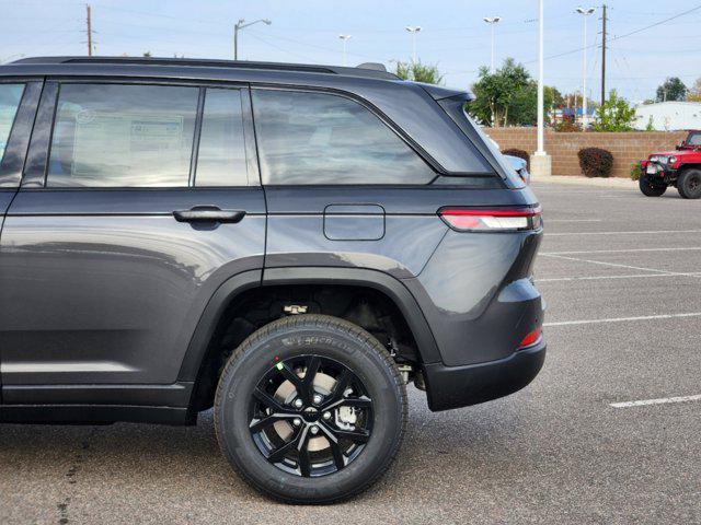 new 2025 Jeep Grand Cherokee car, priced at $42,883