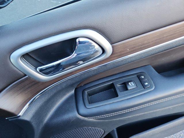 used 2014 Jeep Grand Cherokee car, priced at $13,300