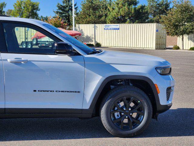 new 2025 Jeep Grand Cherokee car, priced at $42,347