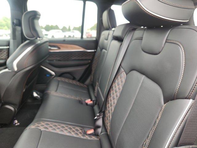 new 2025 Jeep Grand Cherokee car, priced at $67,005