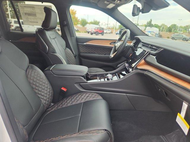 new 2025 Jeep Grand Cherokee car, priced at $67,005