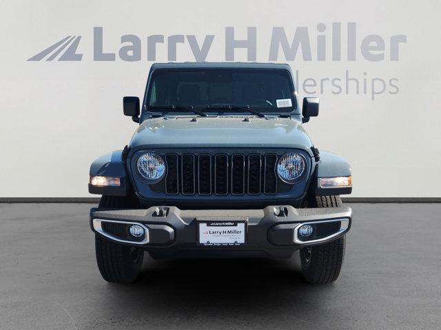 new 2025 Jeep Gladiator car, priced at $44,604