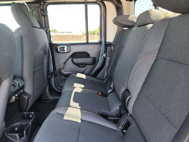 new 2025 Jeep Gladiator car, priced at $44,235