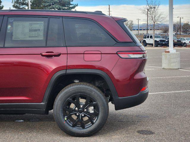 new 2025 Jeep Grand Cherokee car, priced at $45,580