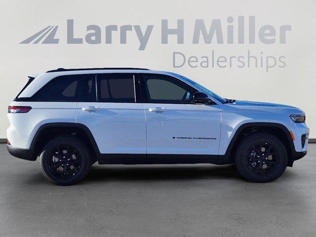 new 2025 Jeep Grand Cherokee car, priced at $40,544