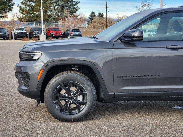 new 2025 Jeep Grand Cherokee car, priced at $43,080