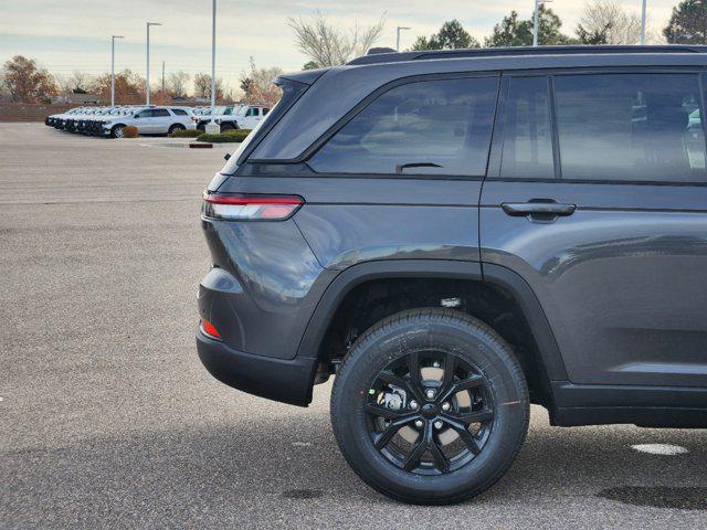 new 2025 Jeep Grand Cherokee car, priced at $43,080