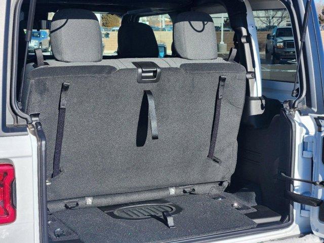 new 2025 Jeep Wrangler car, priced at $45,294