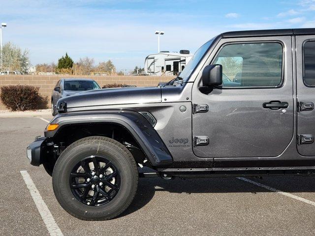 new 2023 Jeep Gladiator car, priced at $47,455