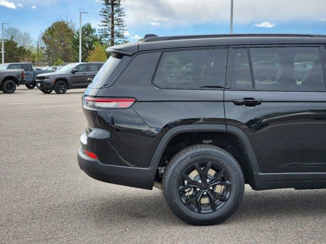 new 2024 Jeep Grand Cherokee L car, priced at $39,813