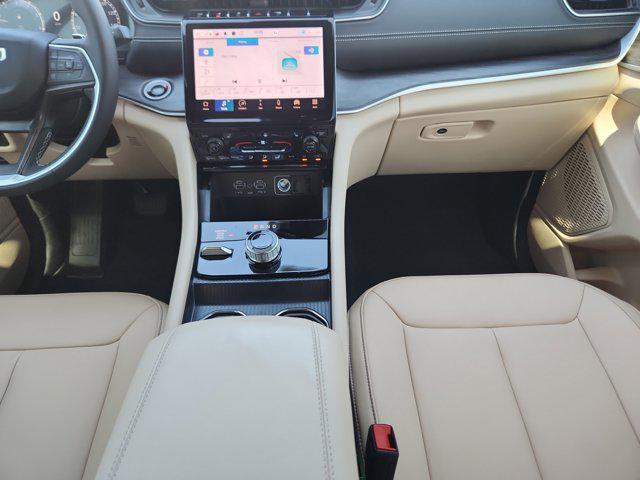 new 2025 Jeep Grand Cherokee car, priced at $42,426