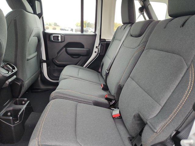 new 2025 Jeep Wrangler car, priced at $33,985