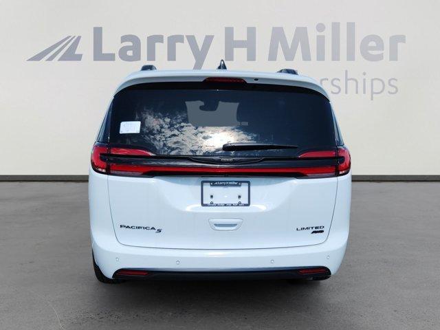 new 2025 Chrysler Pacifica car, priced at $50,249