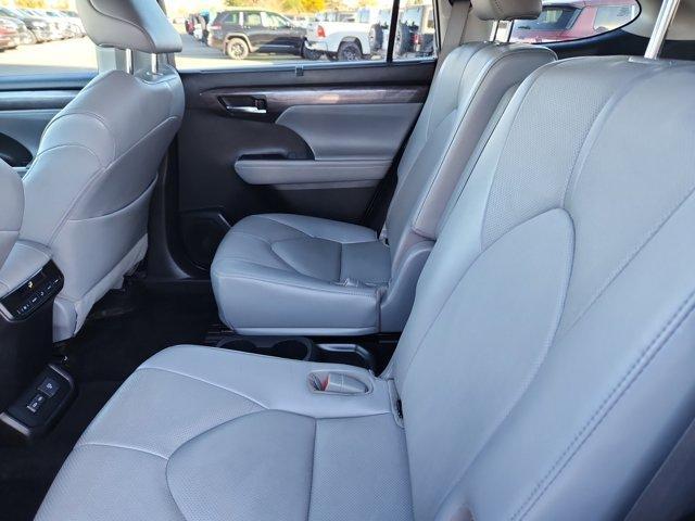 used 2022 Toyota Highlander car, priced at $36,000