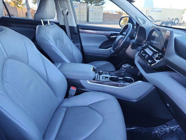 used 2022 Toyota Highlander car, priced at $36,000