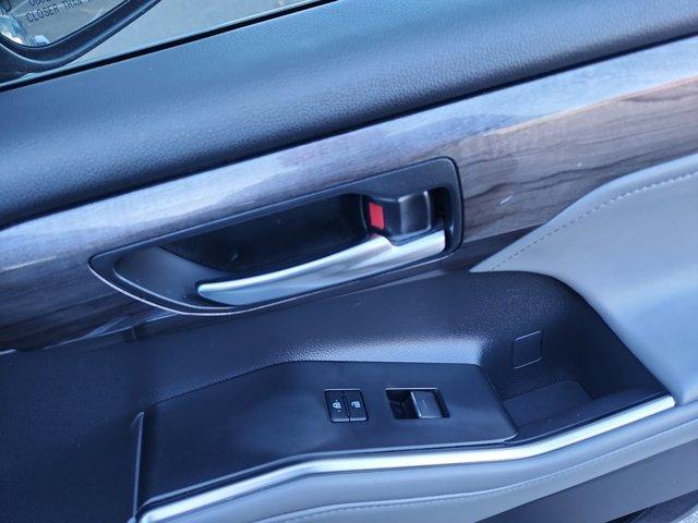 used 2022 Toyota Highlander car, priced at $36,000