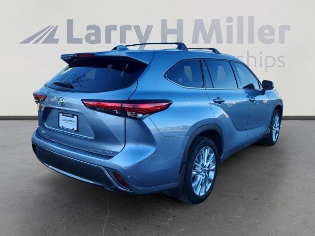used 2022 Toyota Highlander car, priced at $36,000