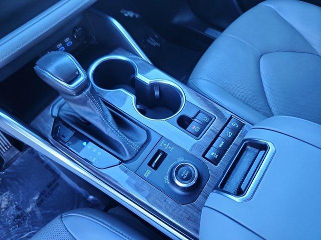 used 2022 Toyota Highlander car, priced at $36,000