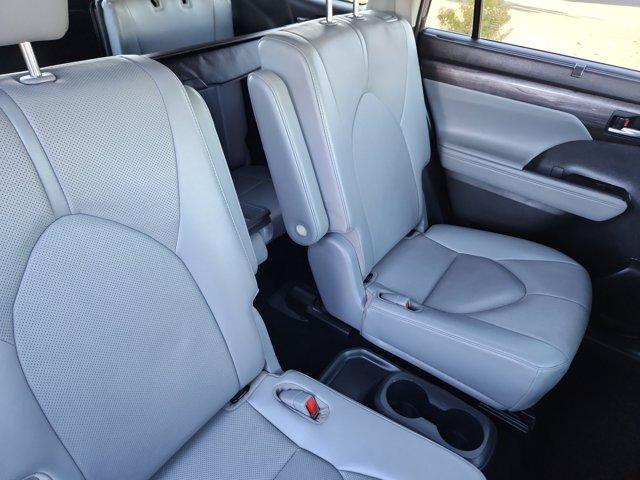 used 2022 Toyota Highlander car, priced at $36,000