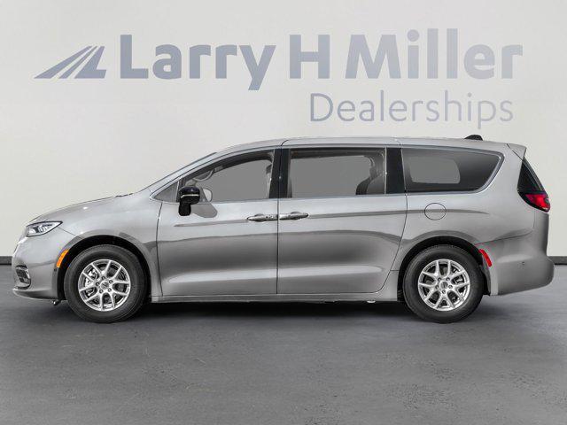 new 2026 Chrysler Pacifica car, priced at $44,805
