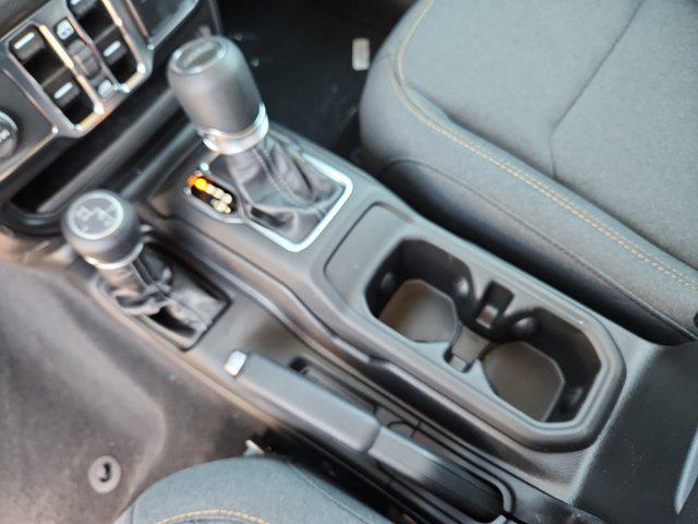 new 2025 Jeep Gladiator car, priced at $43,303