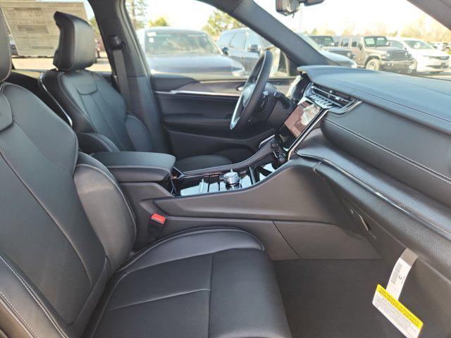 new 2025 Jeep Grand Cherokee car, priced at $57,751