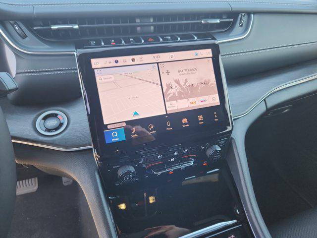 new 2025 Jeep Grand Cherokee car, priced at $57,751