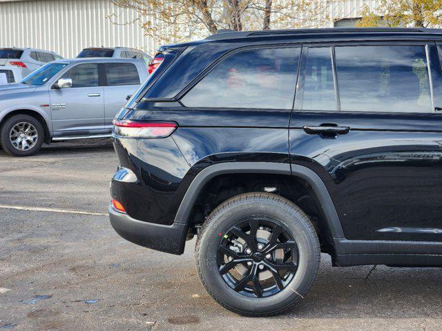 new 2025 Jeep Grand Cherokee car, priced at $43,779