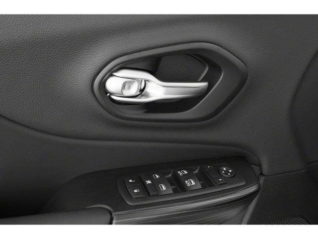 used 2015 Jeep Cherokee car, priced at $15,500