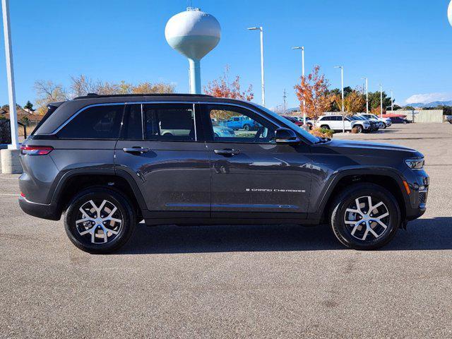 new 2025 Jeep Grand Cherokee car, priced at $51,432