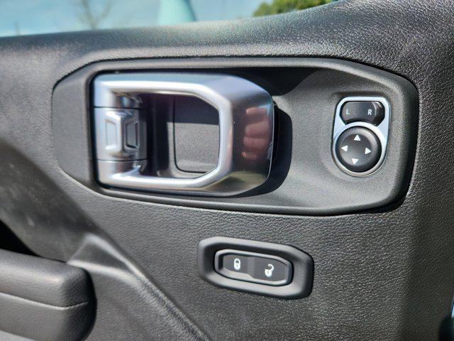 new 2025 Jeep Wrangler car, priced at $59,028
