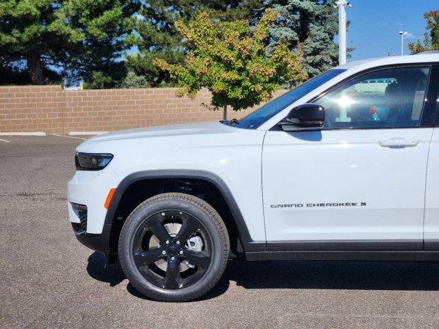 new 2024 Jeep Grand Cherokee L car, priced at $45,231