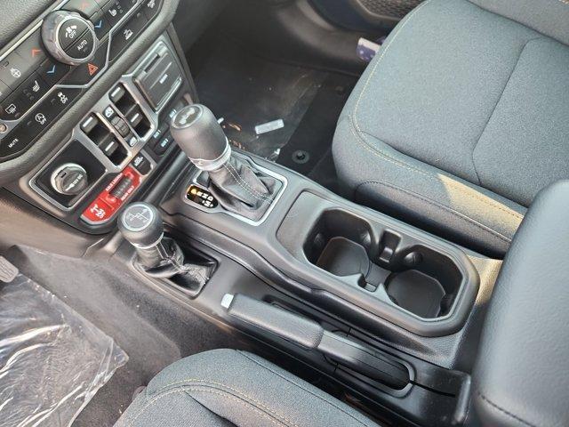 new 2025 Jeep Wrangler car, priced at $48,025