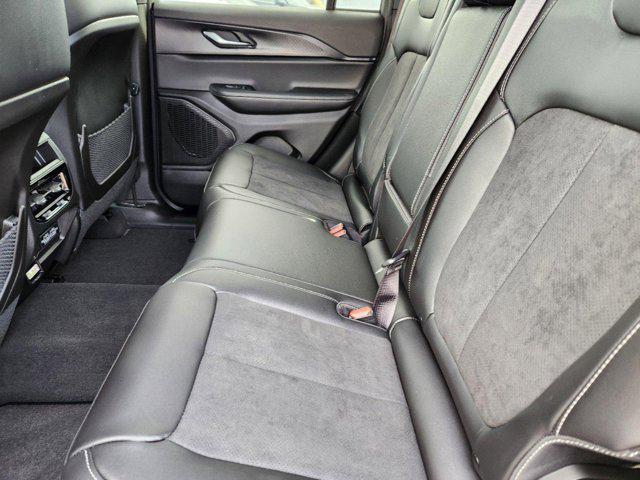 new 2025 Jeep Grand Cherokee car, priced at $43,505