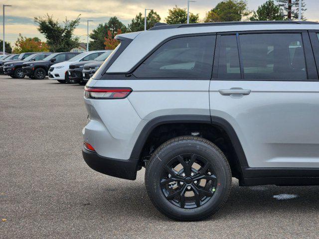 new 2025 Jeep Grand Cherokee car, priced at $43,779