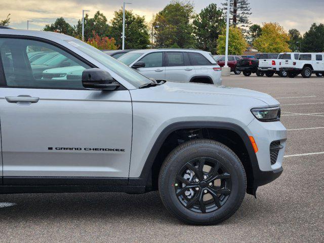 new 2025 Jeep Grand Cherokee car, priced at $43,779