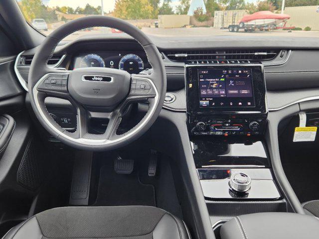 new 2025 Jeep Grand Cherokee car, priced at $43,779