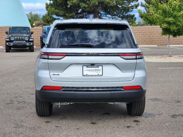 new 2024 Jeep Grand Cherokee car, priced at $45,059