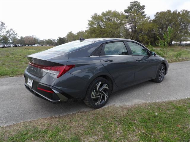 new 2025 Hyundai Elantra car, priced at $27,470