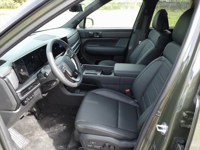 new 2025 Hyundai Santa Fe car, priced at $50,880