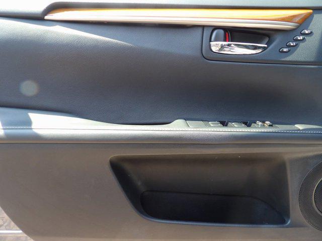 used 2014 Lexus ES 300h car, priced at $18,990
