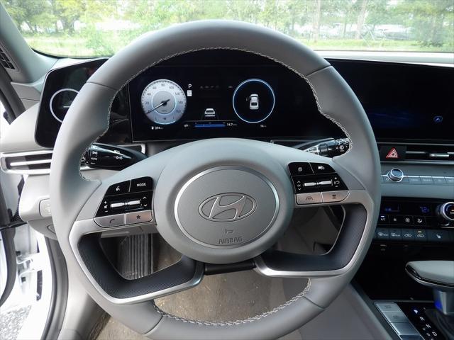 new 2025 Hyundai Elantra car, priced at $27,990