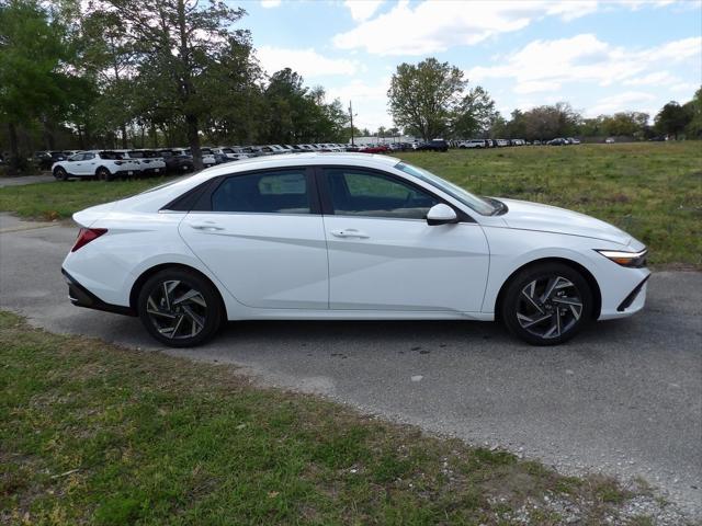 new 2025 Hyundai Elantra car, priced at $27,990