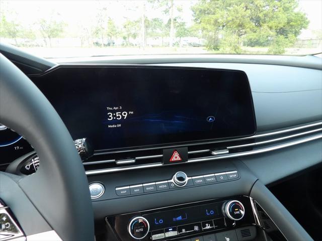 new 2025 Hyundai Elantra car, priced at $27,255