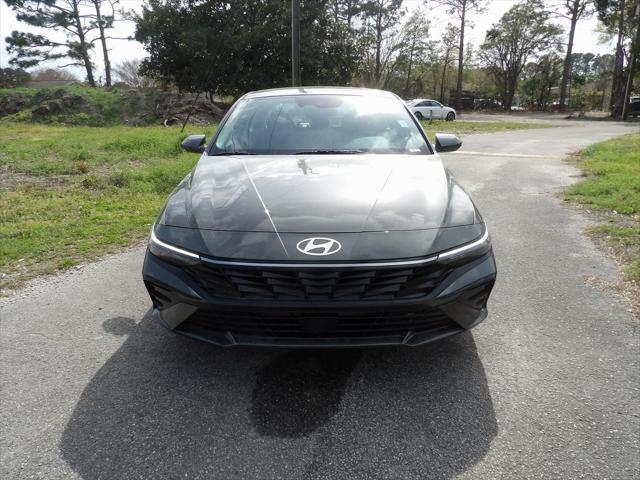 new 2025 Hyundai Elantra car, priced at $27,255
