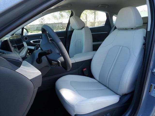 new 2025 Hyundai Sonata Hybrid car, priced at $32,705