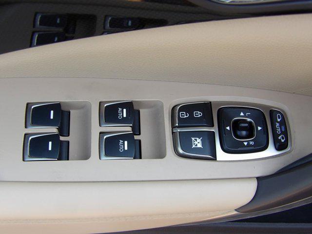 used 2014 Hyundai Azera car, priced at $11,550
