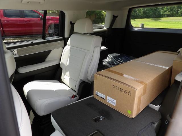 new 2025 Hyundai SANTA FE HEV car, priced at $51,364